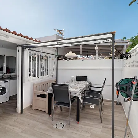 Daire Coqueta Vivienda En Zona Tranquila Costa Del Silencio